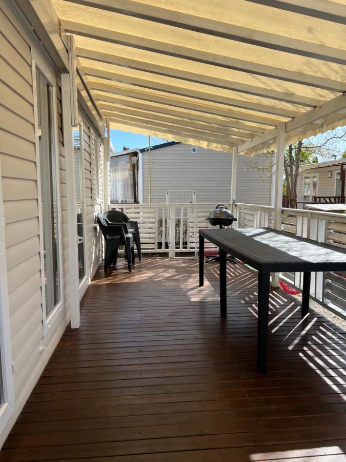Mobilhome Vias Plage Dans Camping Exterior foto