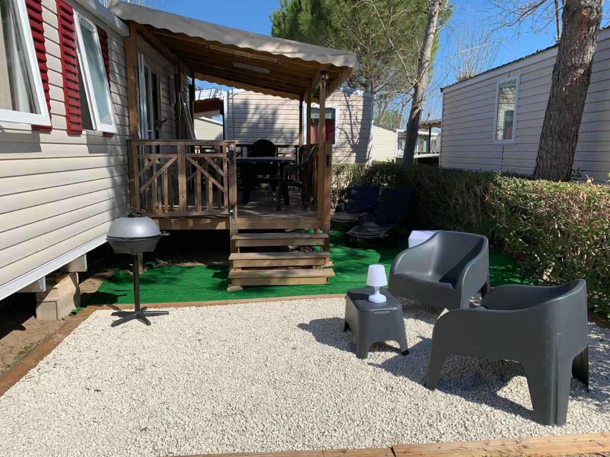 Mobilhome Vias Plage Dans Camping Exterior foto