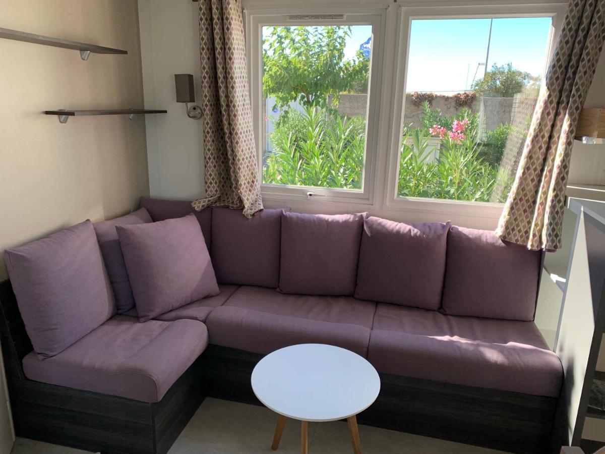 Mobilhome Vias Plage Dans Camping Exterior foto